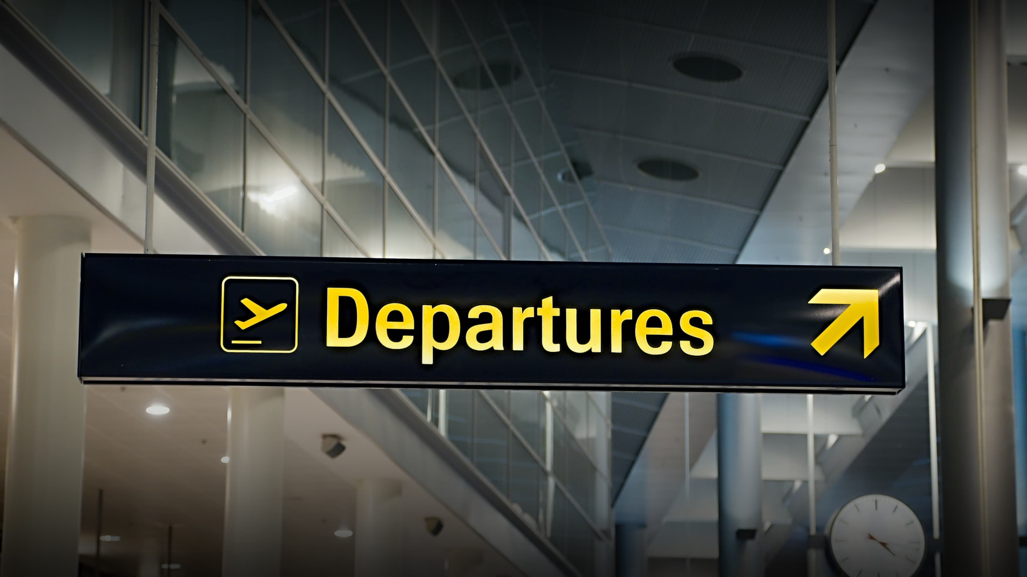 Detailed Guide to Domestic Flight Procedures at Tan Son Nhat Airport (Departures)