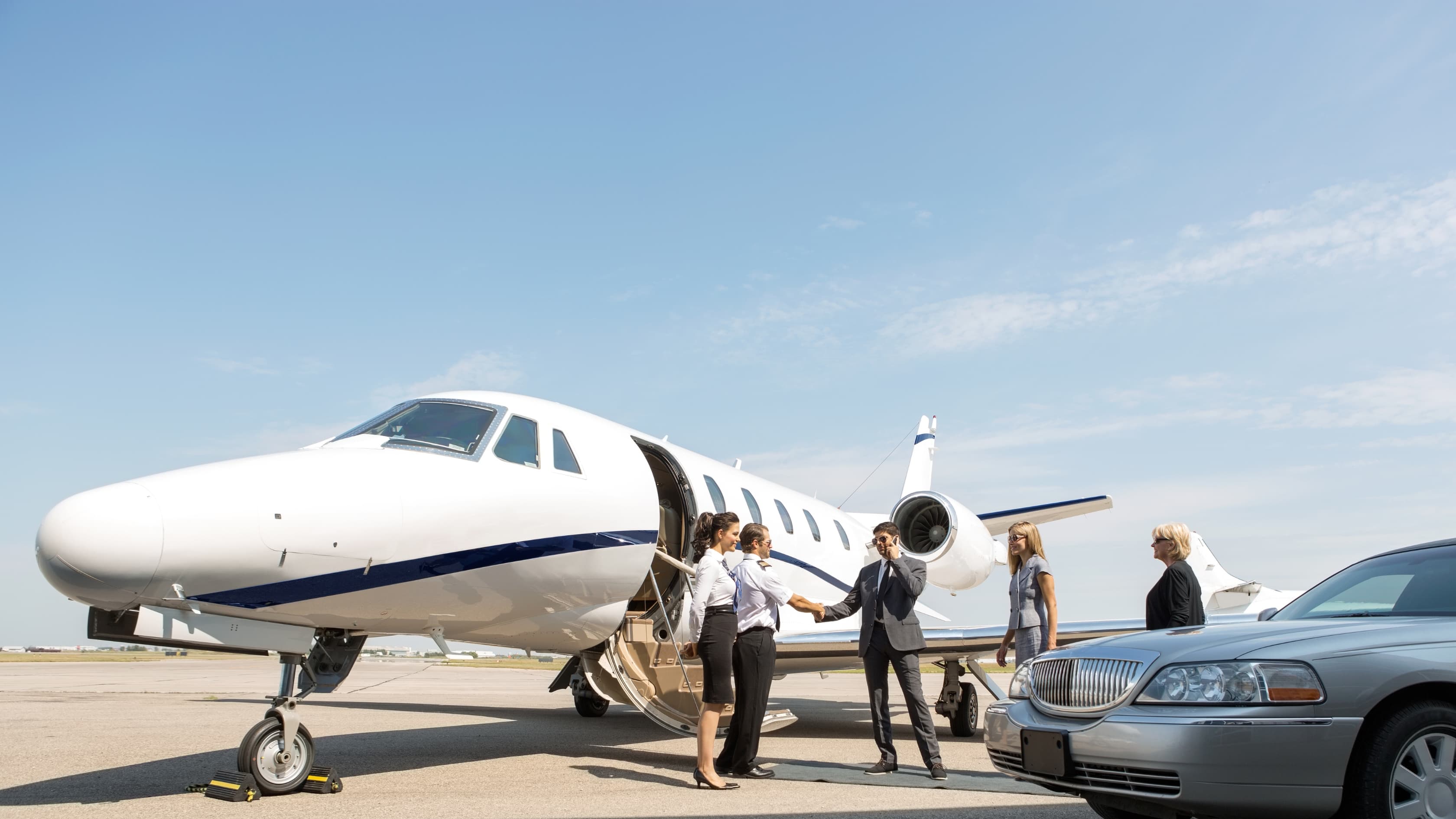 Standard vs. Luxury Meet & Greet: What's the Difference?