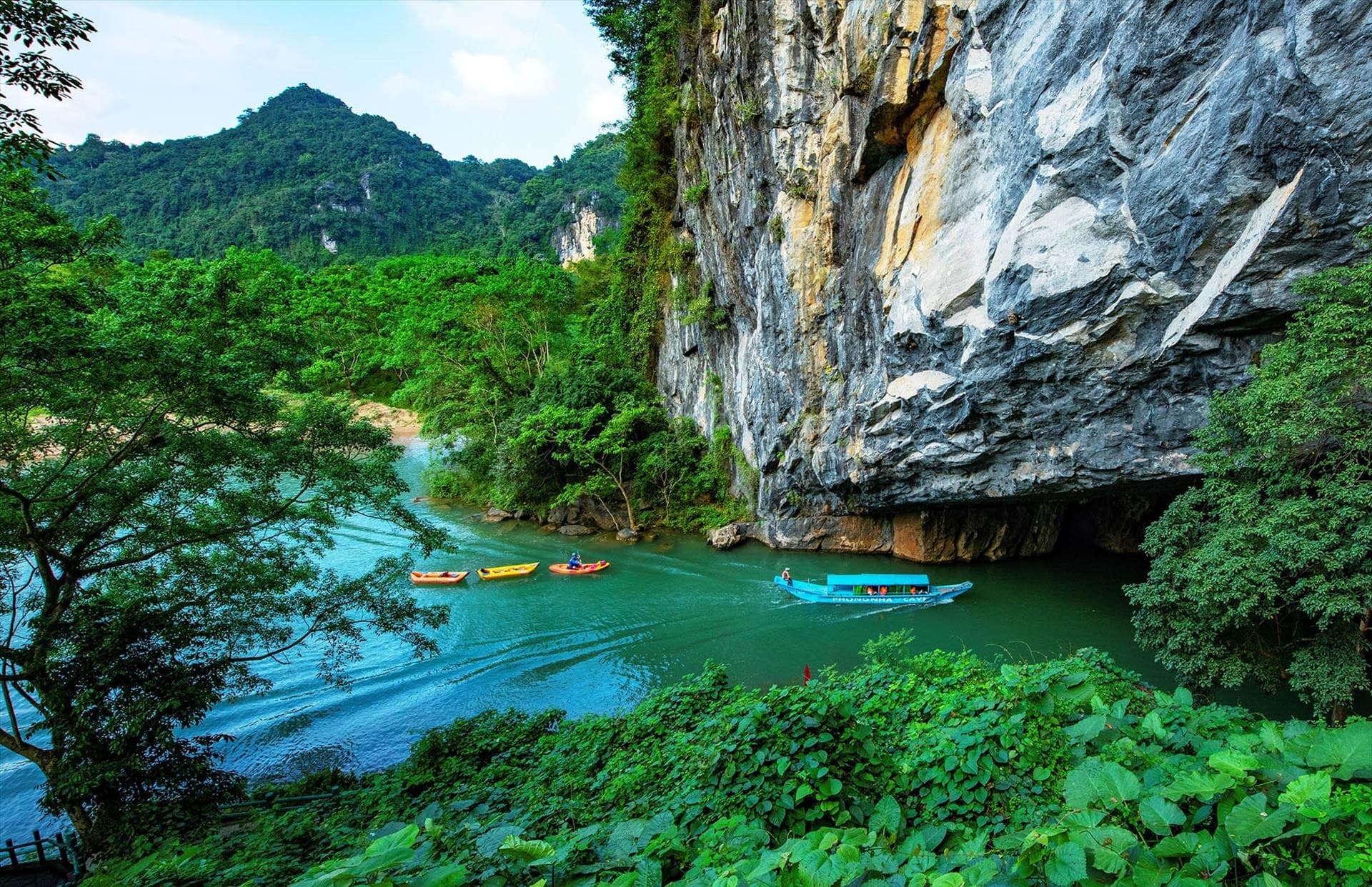 Exploring Vietnam’s Renowned National Parks